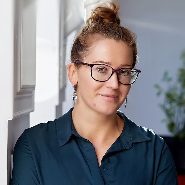 Vicky Irvin Chris Nicol Katia Suchkova