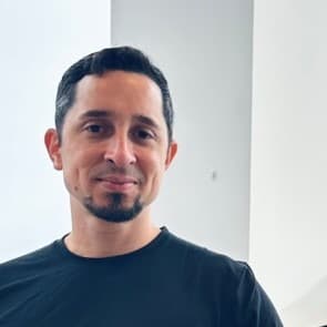 Daniel Adornes